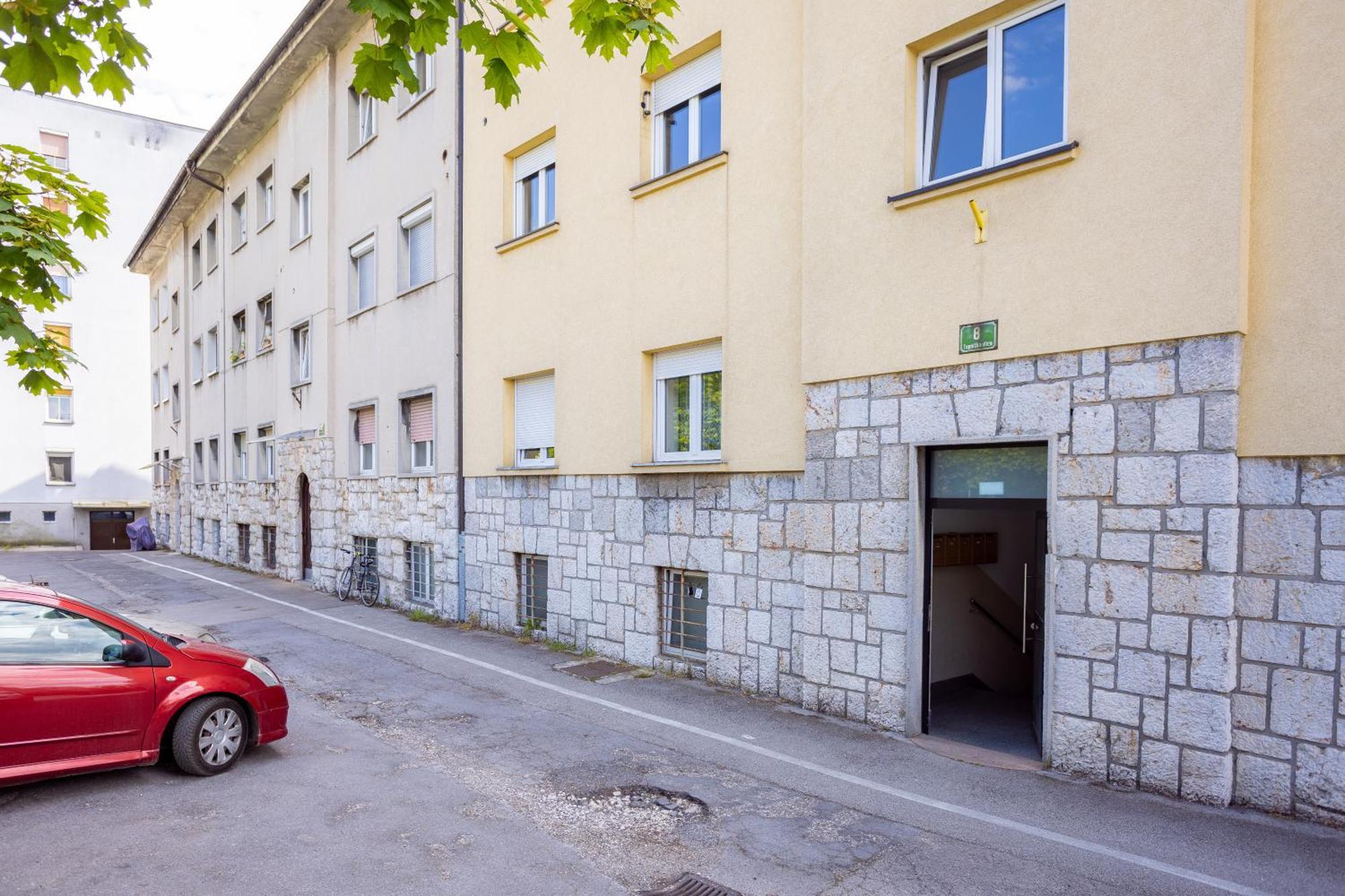 Large Two Bedroom Family App - Free Parking Ljubljana Luaran gambar