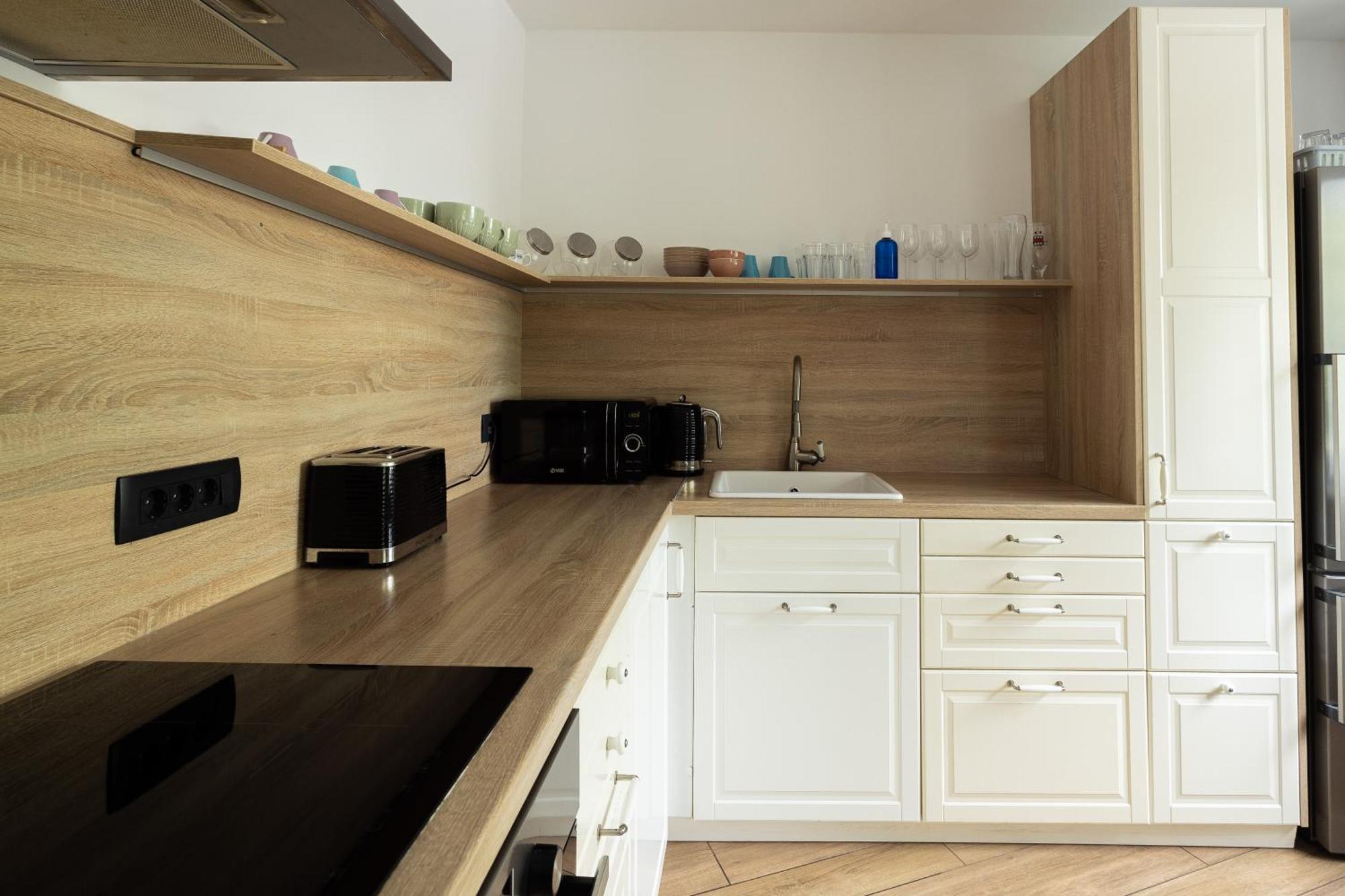 Large Two Bedroom Family App - Free Parking Ljubljana Luaran gambar