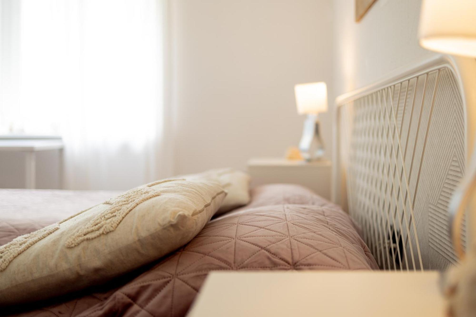 Large Two Bedroom Family App - Free Parking Ljubljana Luaran gambar